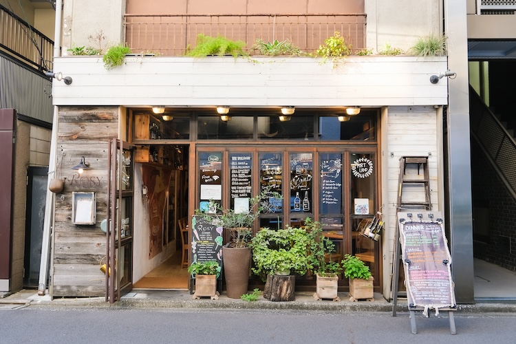 사람의 따뜻함과 미래로 이어지는 요리를 제공하는 레스토랑 "Sustainable Kitchen Rosy"